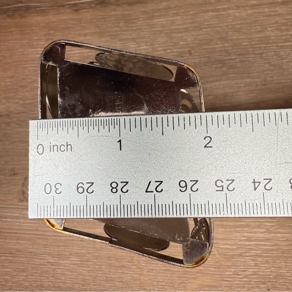 Bath & Body Works SOAP Sleeve Holder
CHRISTMS ORNAMENT SOAP HOLDER
Holder - Picture 14 of 16